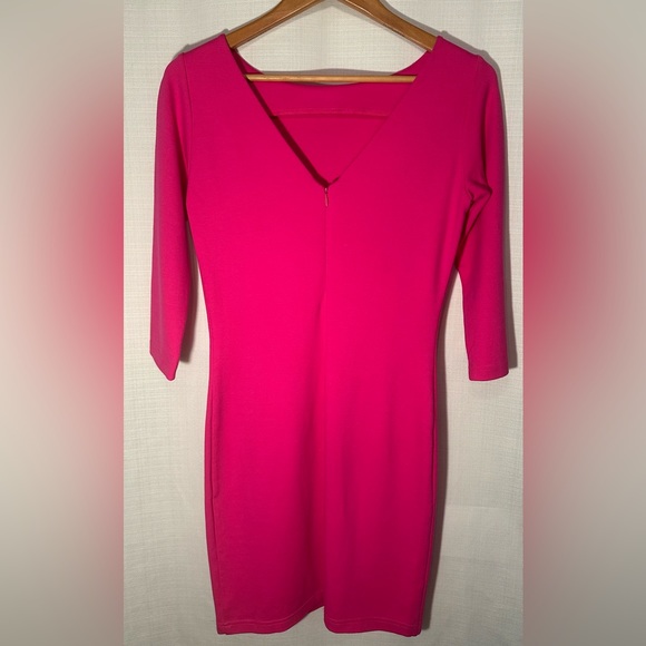 Amanda Uprichard Fuchsia Pink 3/4 Sleeve V-Back Stretch Fitted Dress Size Medium - Picture 5 of 12